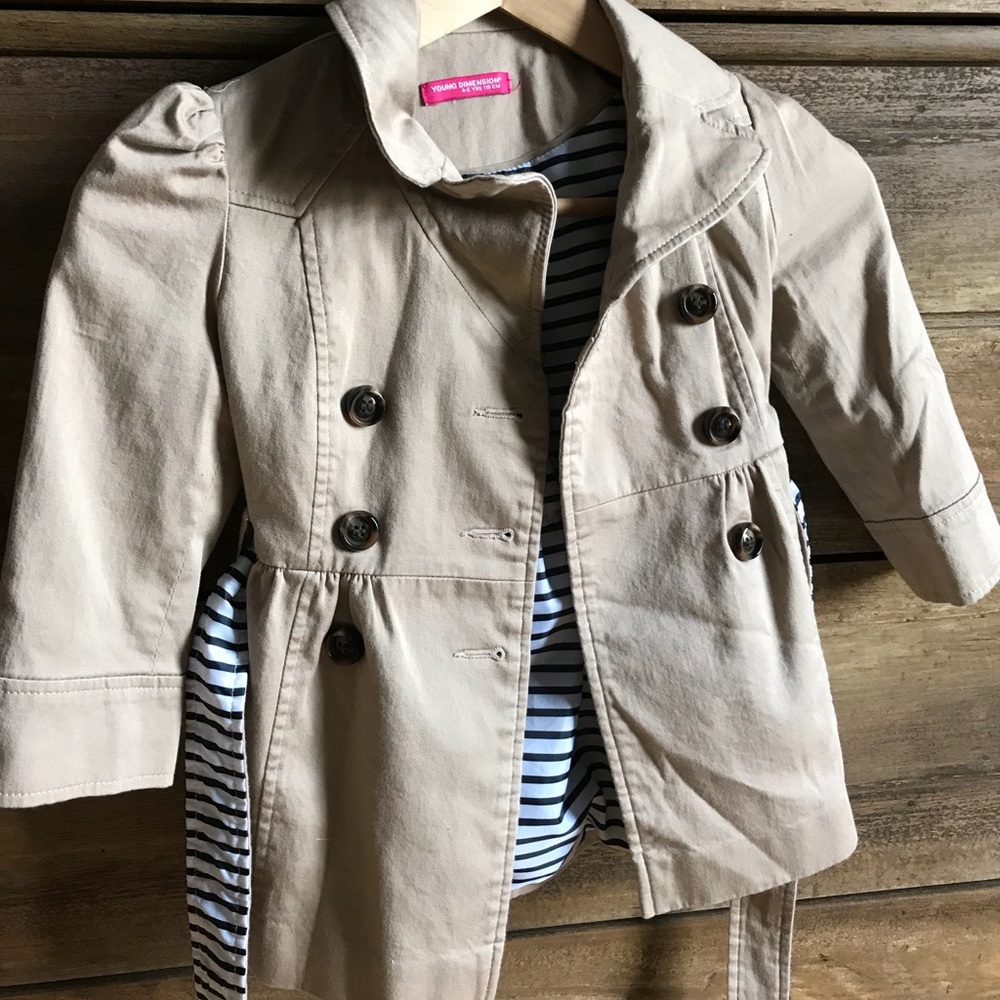 Khaki toddler trench coat 🧥